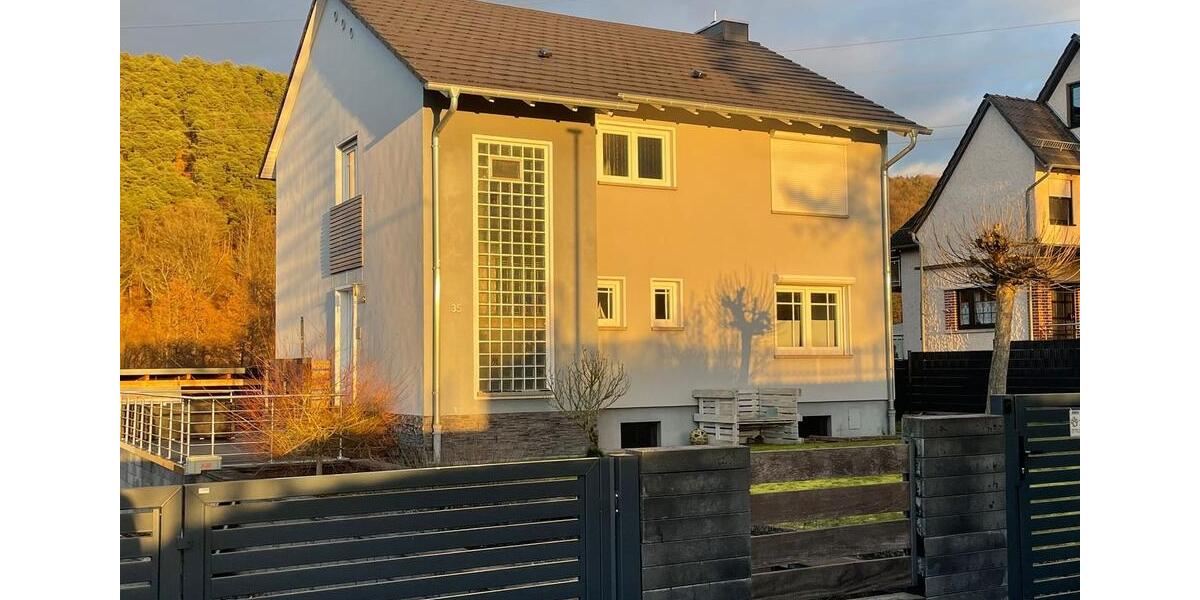 Einfamilienhaus Bruchmühlbach-Miesau Miesau - 4.5 Zimmer, 146 m&sup2;, 390.000&euro; | Angebot:26425297