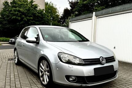 VW Golf 179.700 km 4.800 &euro; Düsseldorf 40591