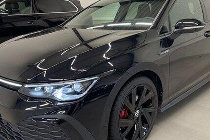 VW Golf 42.298 km 31.490 &euro; Cloppenburg 49661