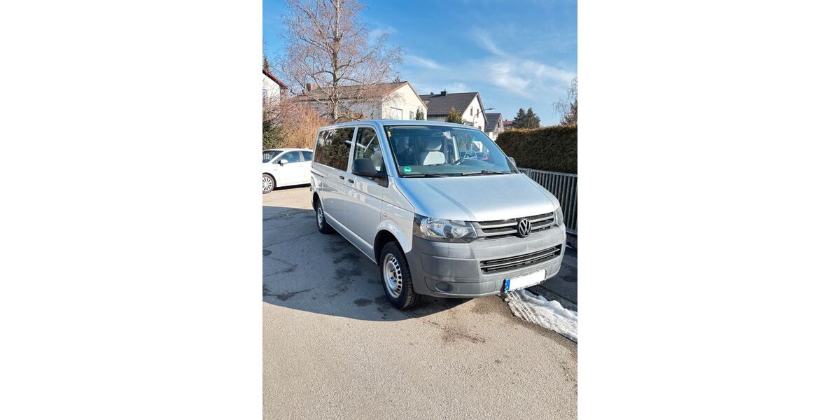 VW T5 Transporter 127.000 km 16.500 &euro; München 81243