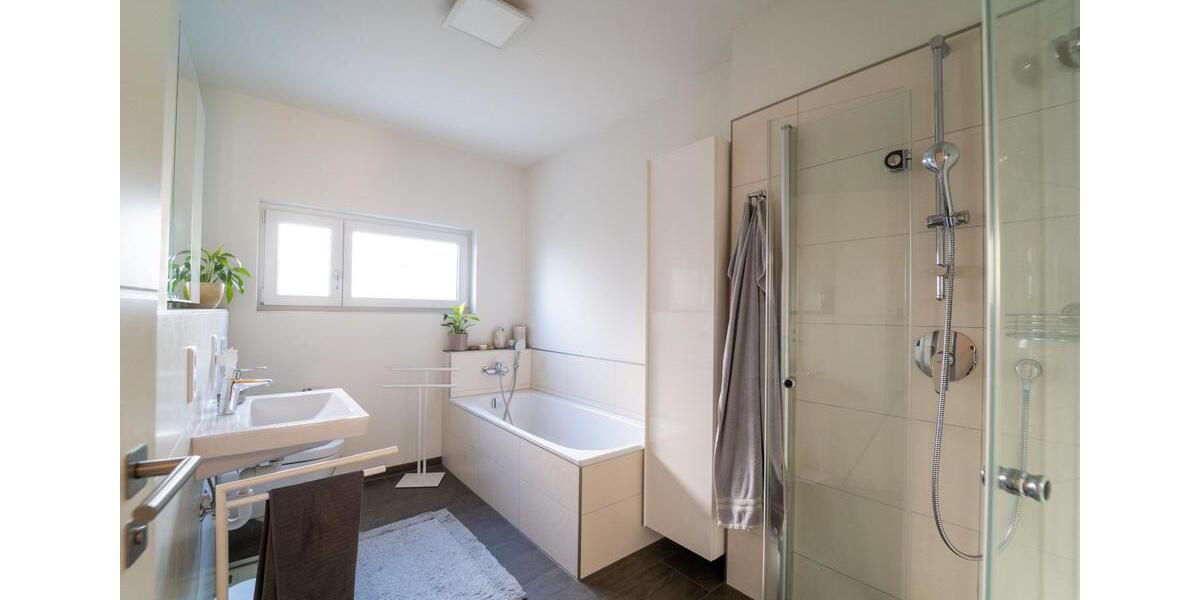 Erdgeschoßwohnung Braunschweig Wabe-Schunter-Beberbach - 3.5 Zimmer, 89 m&sup2;, 1.200&euro; | Angebot:26415854