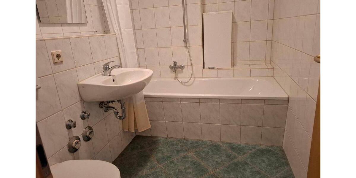 Erdgeschoßwohnung Berlin Friedrichshain-Kreuzberg - 2 Zimmer, 68 m&sup2;, 120.000&euro; | Angebot:26697298