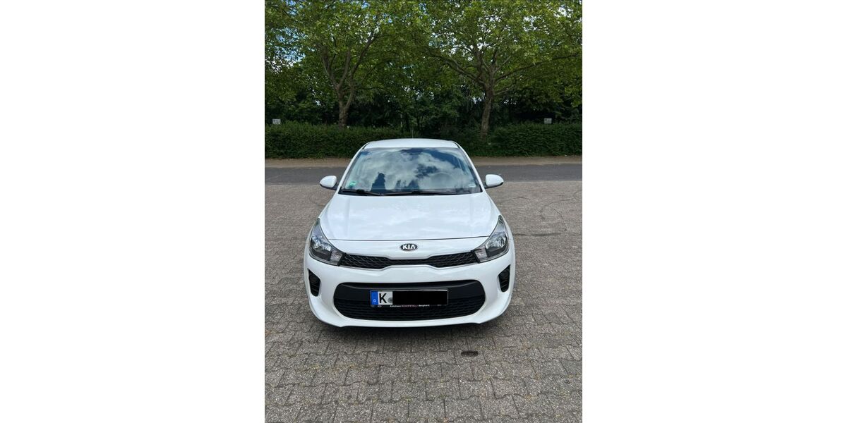 Kia Rio 111.000 km 6.999 &euro; Niederkassel 53859