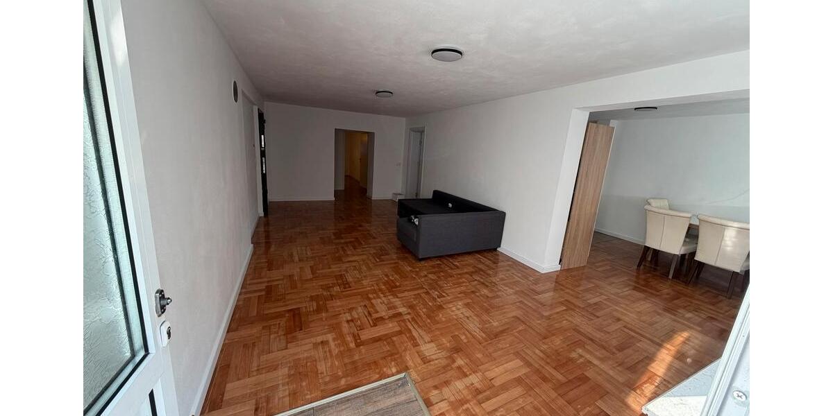 Erdgeschoßwohnung Herbolzheim - 3 Zimmer, 85 m&sup2;, 1.200&euro; | Angebot:26409985