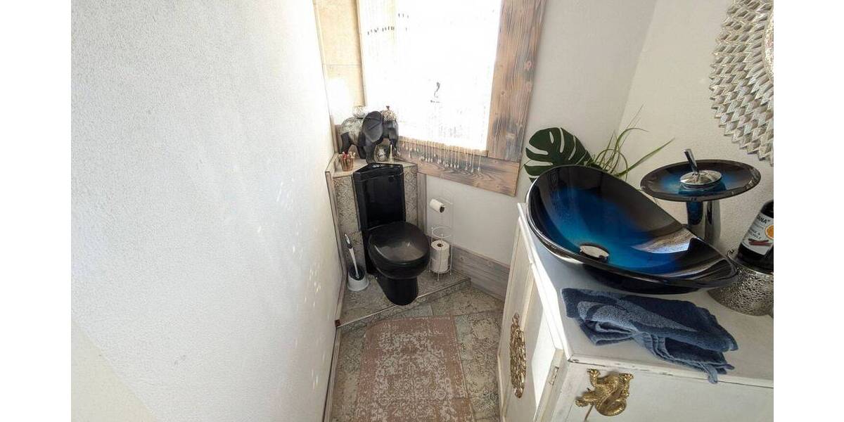 Etagenwohnung Gebhardshain VG - 2 Zimmer, 181 m&sup2;, 449.000&euro; | Angebot:26909633