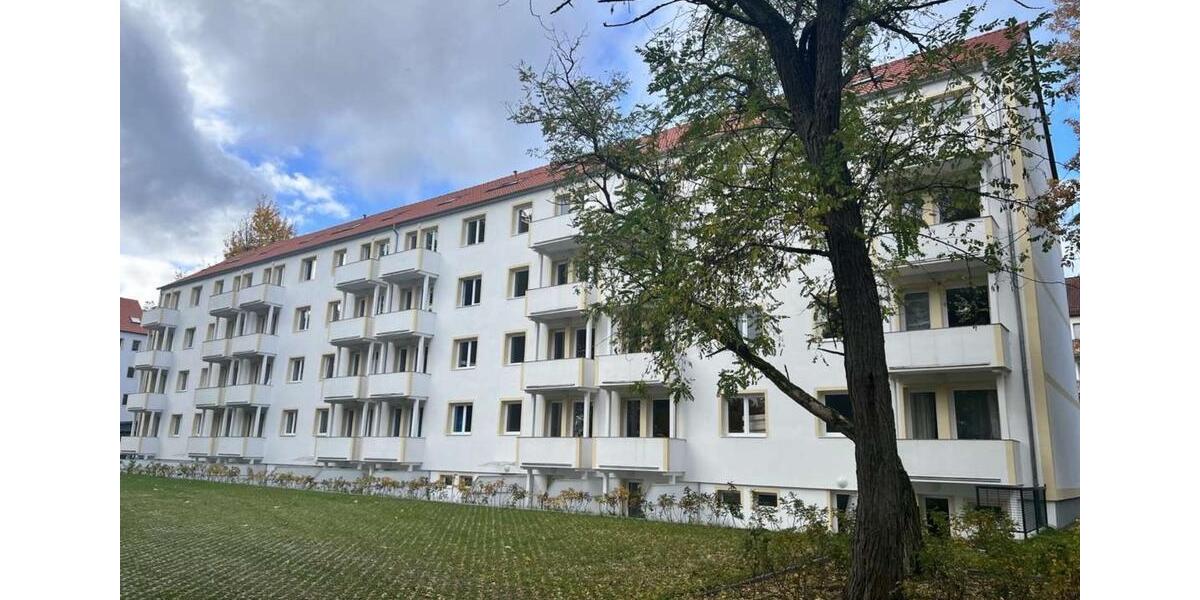 Wohnanlagen - Sanierte Plattenbauten in Storkow 104 zimmer