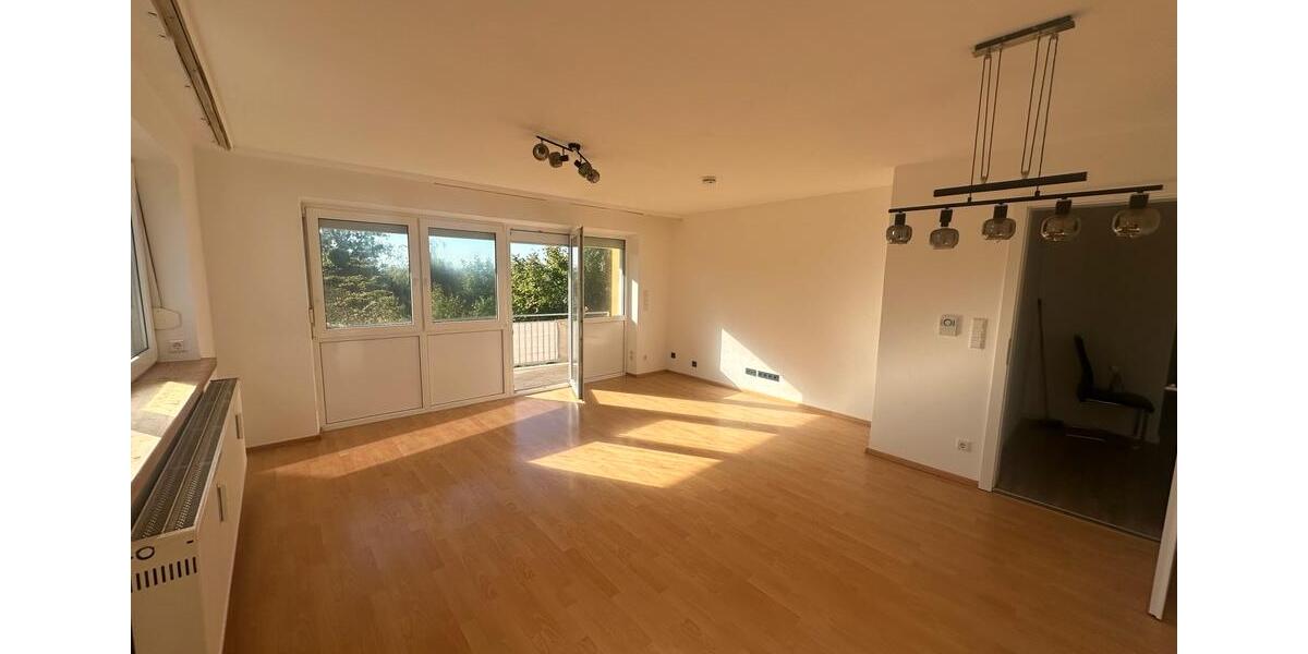 3 Zimmer 74,8qm Wohnung 1Stock ab 01.04 frei 3 zimmer