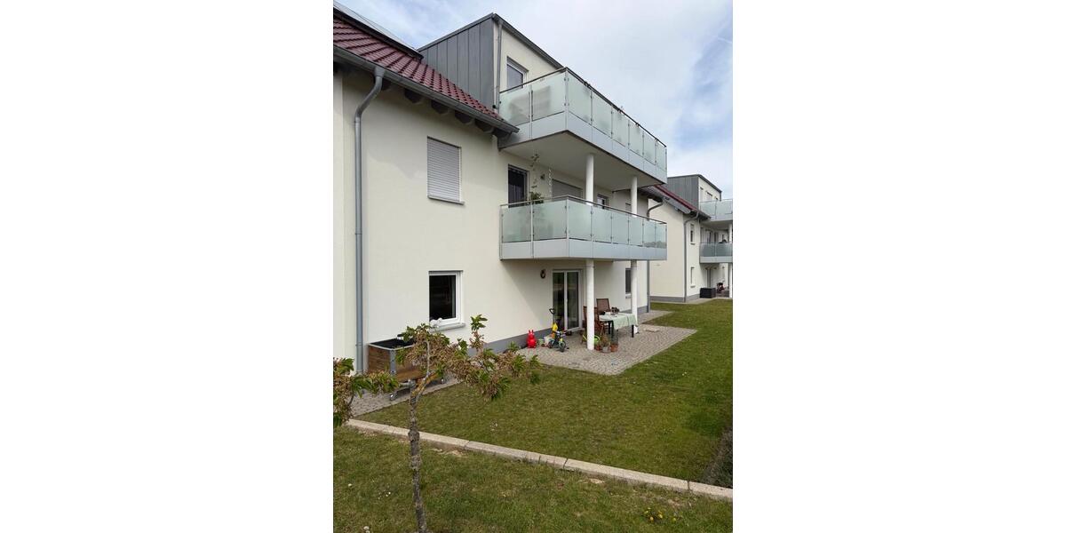 Erdgeschoßwohnung Hünfeld - 4 Zimmer, 99 m&sup2;, 890&euro; | Angebot:26325850