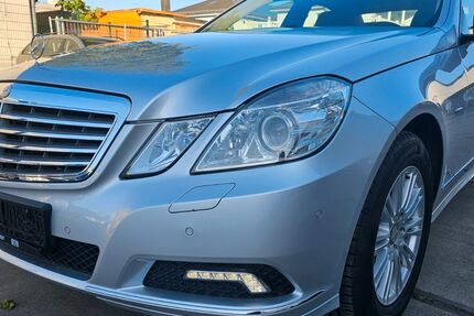 Mercedes-Benz E 200 99.000 km 14.500 &euro; Hattersheim 65795