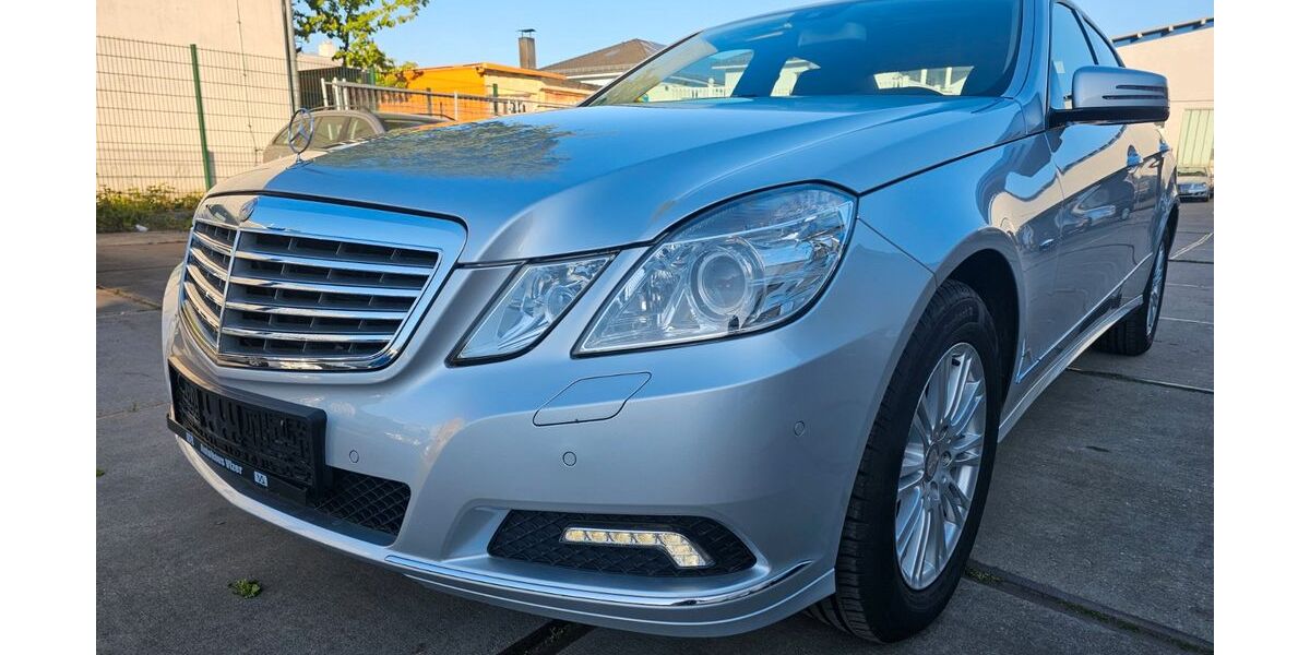 Mercedes-Benz E 200 99.000 km 14.500 &euro; Hattersheim 65795