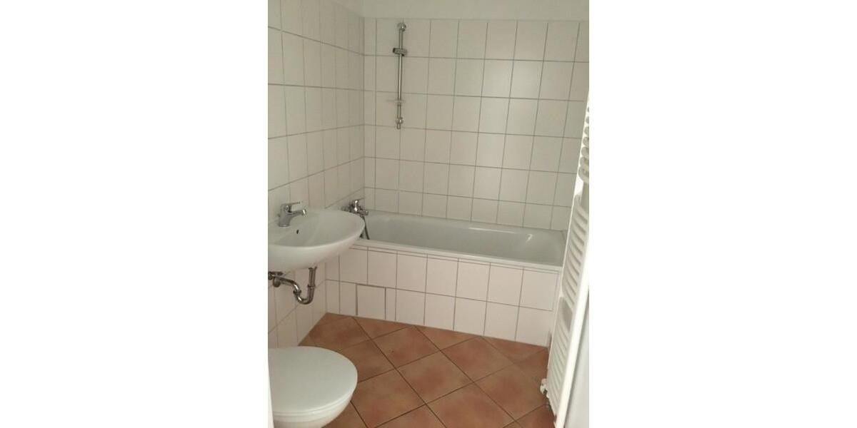 Etagenwohnung Garbsen Berenbostel - 3 Zimmer, 76 m&sup2;, 649&euro; | Angebot:26377146