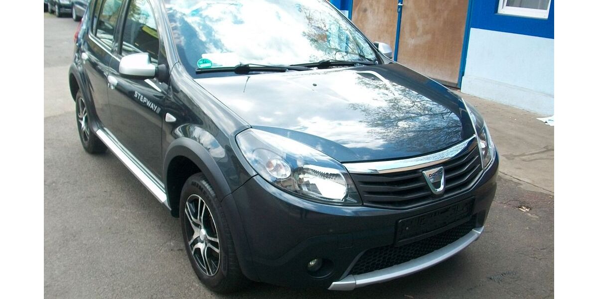 Dacia Sandero 129.400 km 3.950 &euro; Berlin 12347
