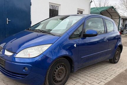 Mitsubishi Colt 97.800 km 999 &euro; München 81737