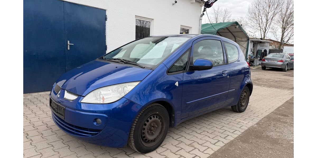 Mitsubishi Colt 97.800 km 999 &euro; München 81737