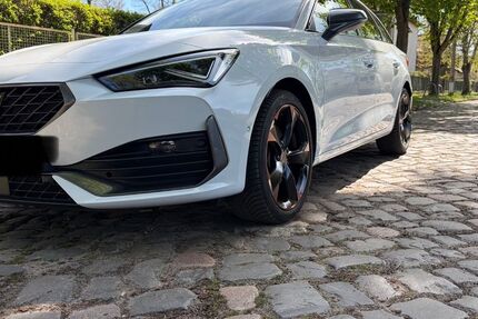 Cupra Leon 30.400 km 26.499 &euro; Berlin 13125