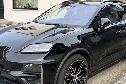 Porsche Macan 32.500 km 89.900 &euro; Troisdorf 53842