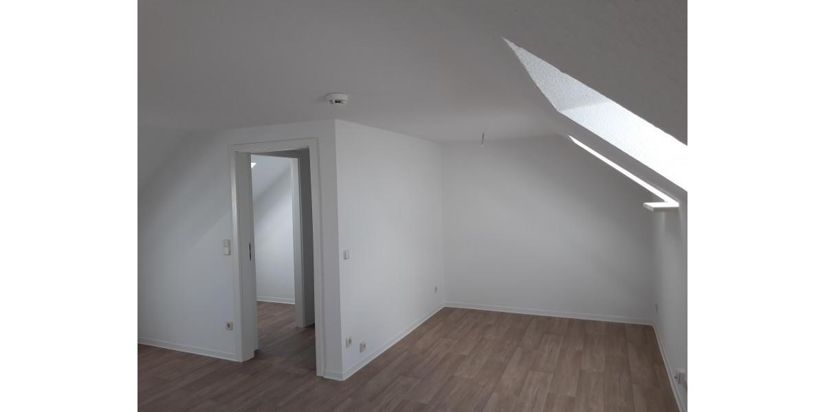 Dachgeschoßwohnung Dessau-Roßlau Dessau - 1 Zimmer, 28 m&sup2;, 225&euro; | Angebot:26445798