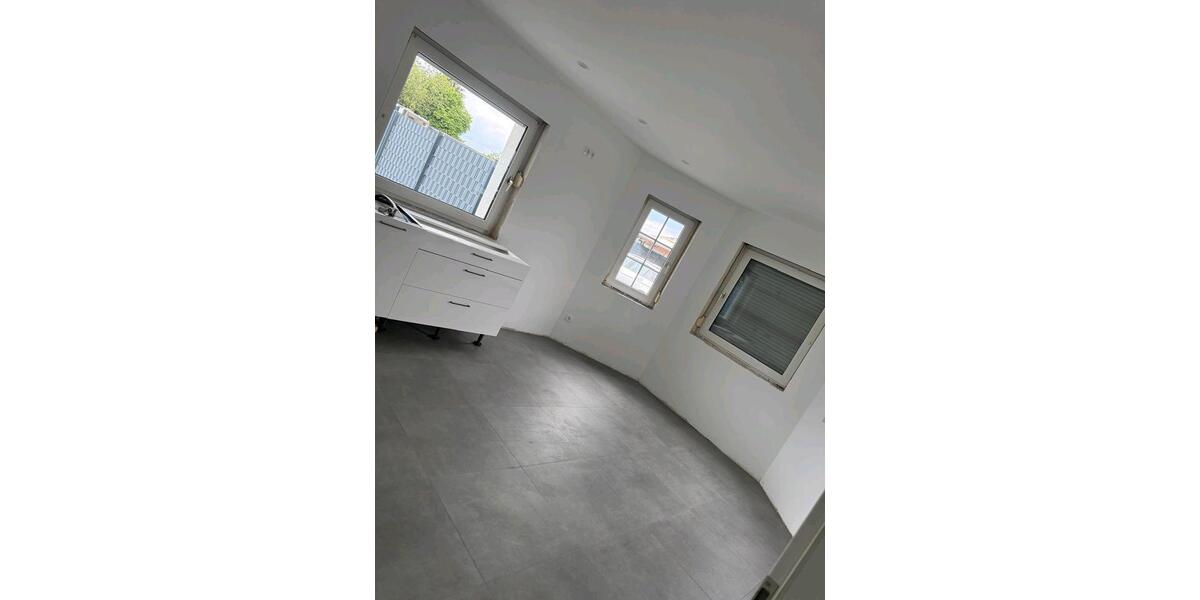 Einfamilienhaus Uetze - 7 Zimmer, 220 m&sup2;, 600.000&euro; | Angebot:27180616