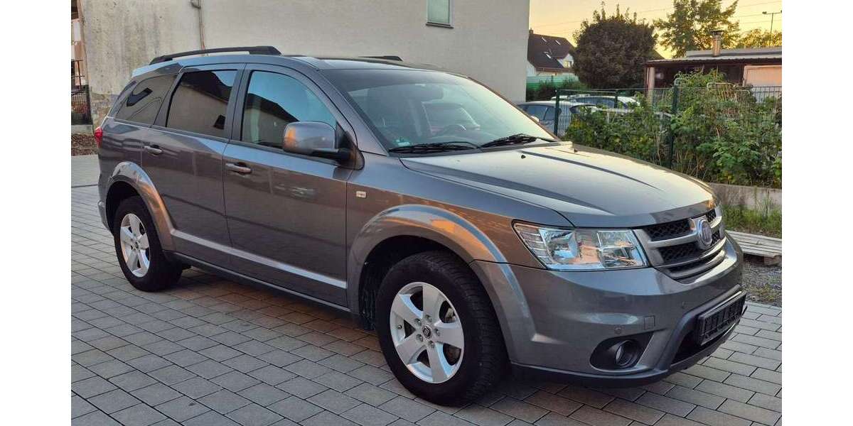 Fiat Freemont 166.000 km 8.500 &euro; Leimen 69181