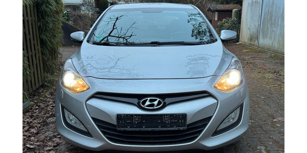 Hyundai i30 124.100 km 8.590 &euro; Frankfurt am Main 60488