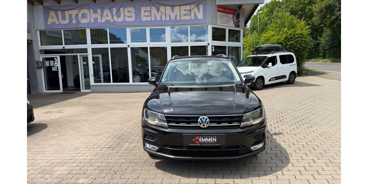 VW Tiguan 129.500 km 17.690 &euro; Bückeburg 31675