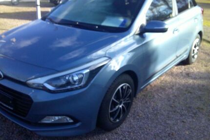 Hyundai i20 121.647 km 9.350 &euro; Landstuhl 66849