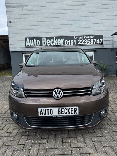 VW Touran 158.700 km 8.900 € Freudenberg 97896
