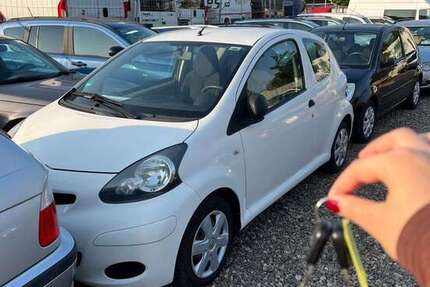 Toyota Aygo 240.000 km 1.850 &euro; Duisburg 47059