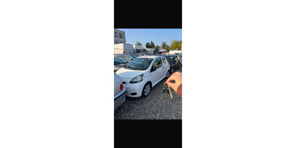 Toyota Aygo 240.000 km 1.850 &euro; Duisburg 47059