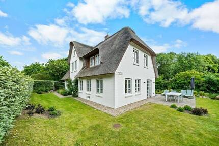 Haus Nieblum - 4 Zimmer, 145 m&sup2;, 1.950.000&euro; | Angebot:26909870