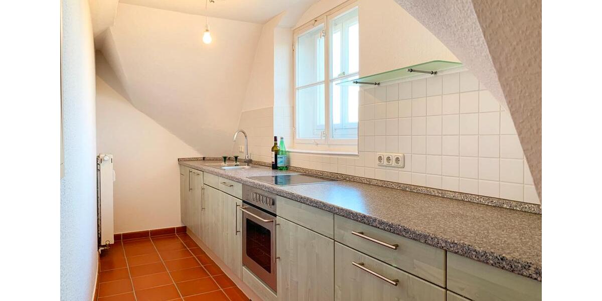 Dachgeschoßwohnung Halle (Saale) - 3 Zimmer, 75 m&sup2;, 1.190&euro; | Angebot:26008357