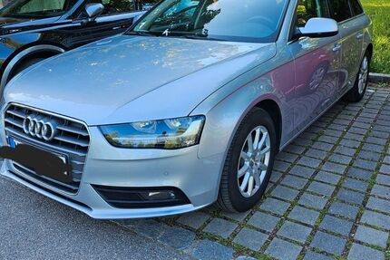 Audi A4 251.400 km 10.000 € Mün 81475