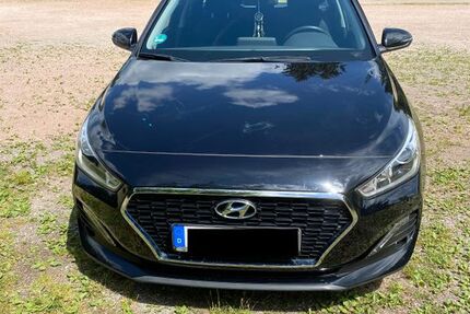 Hyundai i30 54.000 km 17.950 &euro; Königsfeld 78126