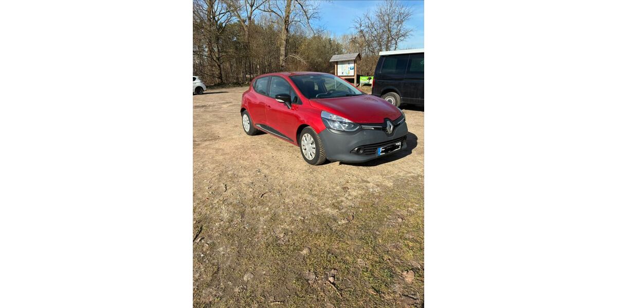 Renault Clio 141.580 km 4.500 &euro; Ratzeburg 23909