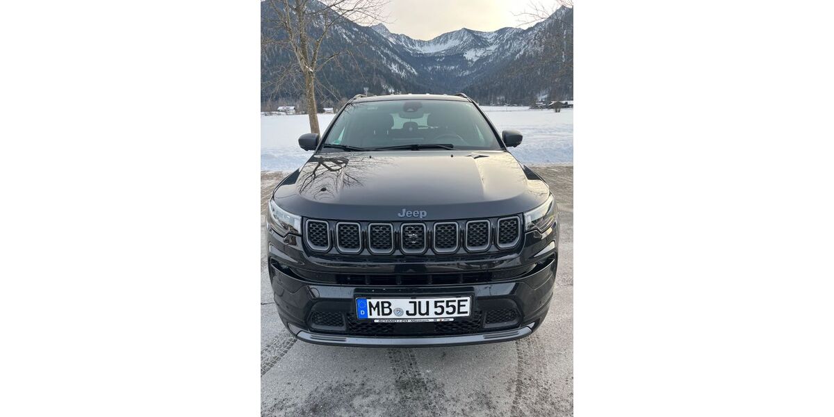Jeep Compass 63.800 km 23.950 &euro; Fischbachau 83730
