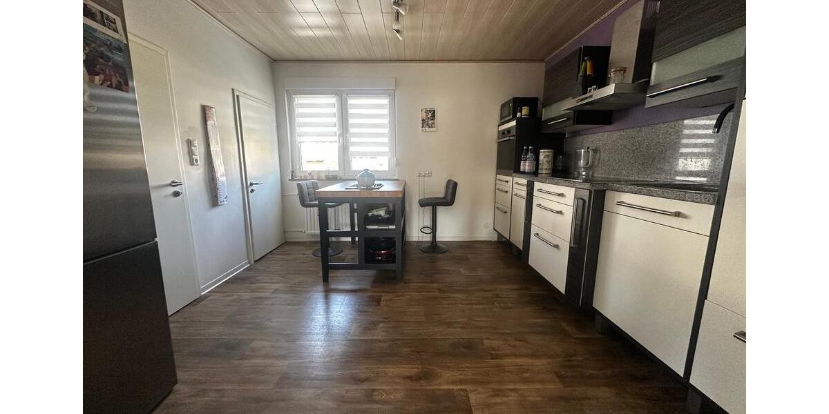 Einfamilienhaus Aßlar - 7 Zimmer, 150 m&sup2;, 385.000&euro; | Angebot:26358278