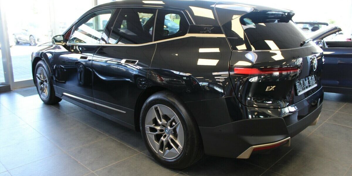 BMW iX xDrive50 35.740 km 54.980 &euro; Euskirchen 53881