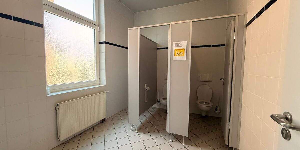 Gewerbeobjekt Leipzig Südvorstadt - 9 Zimmer, 289 m&sup2;, 3.614&euro; | Angebot:25564306