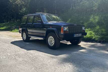 Jeep Cherokee 185.000 km 9.500 € Feuchtwangen 91555