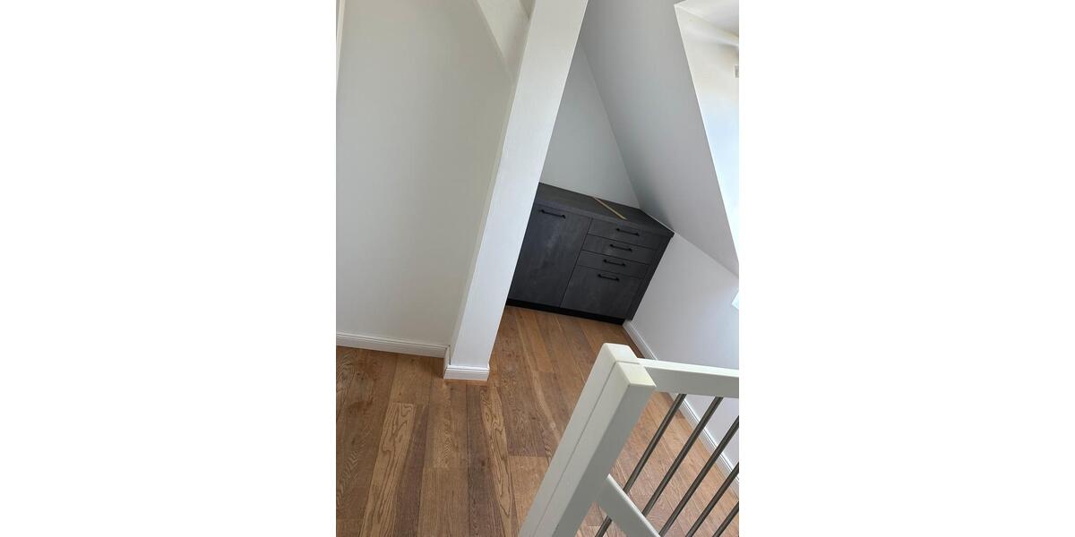 Dachgeschoßwohnung Sellin - 3 Zimmer, 95 m&sup2;, 1.100&euro; | Angebot:26637146
