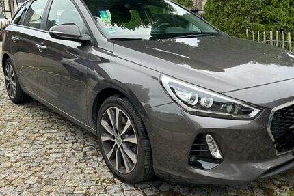 Hyundai i30 110.185 km 10.450 &euro; Nattheim 89564