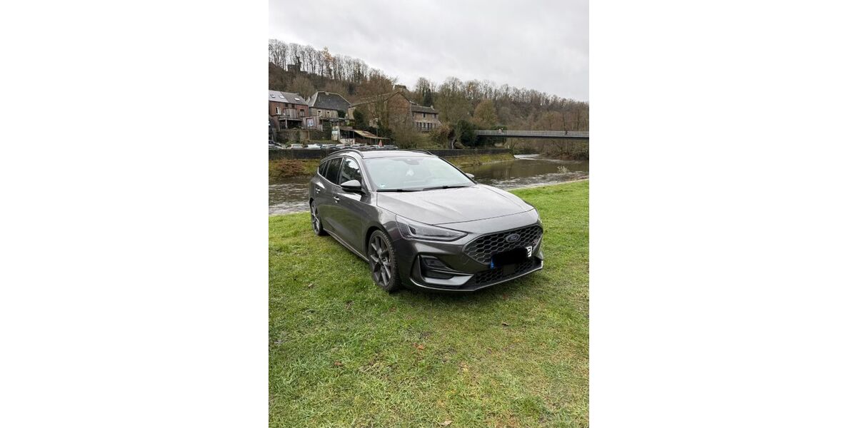 Ford Focus 17.000 km 34.600 &euro; Mechernich 53894