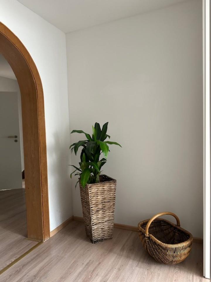 Großzügiges Haus mit Garten und Balkon