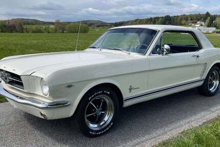 Ford Mustang 9.999 km 39.850 &euro; Wüstenrot 71543