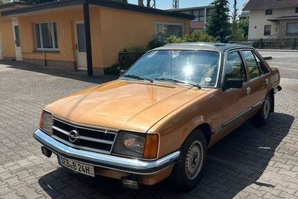 Opel Commodore 98.000 km 10.600 &euro; Dürrröhrsdorf - Dittersbach 01833
