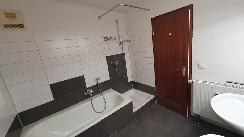 Erdgeschoßwohnung Nagold - 2.5 Zimmer, 80 m&sup2;, 820&euro; | Angebot:26408632