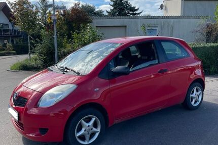 Toyota Yaris 205.000 km 1.050 &euro; Bad Friedrichshall 74177