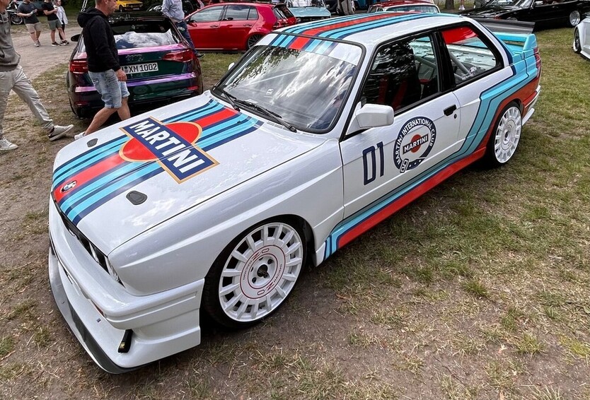BMW E30