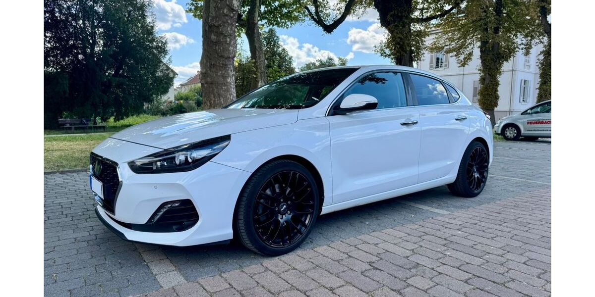 Hyundai i30 99.000 km 15.500 &euro; Pfungstadt 64319