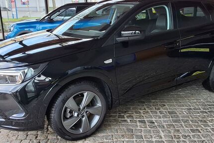 Opel Grandland (X) 12.961 km 20.550 &euro; Hohenwestedt 24594
